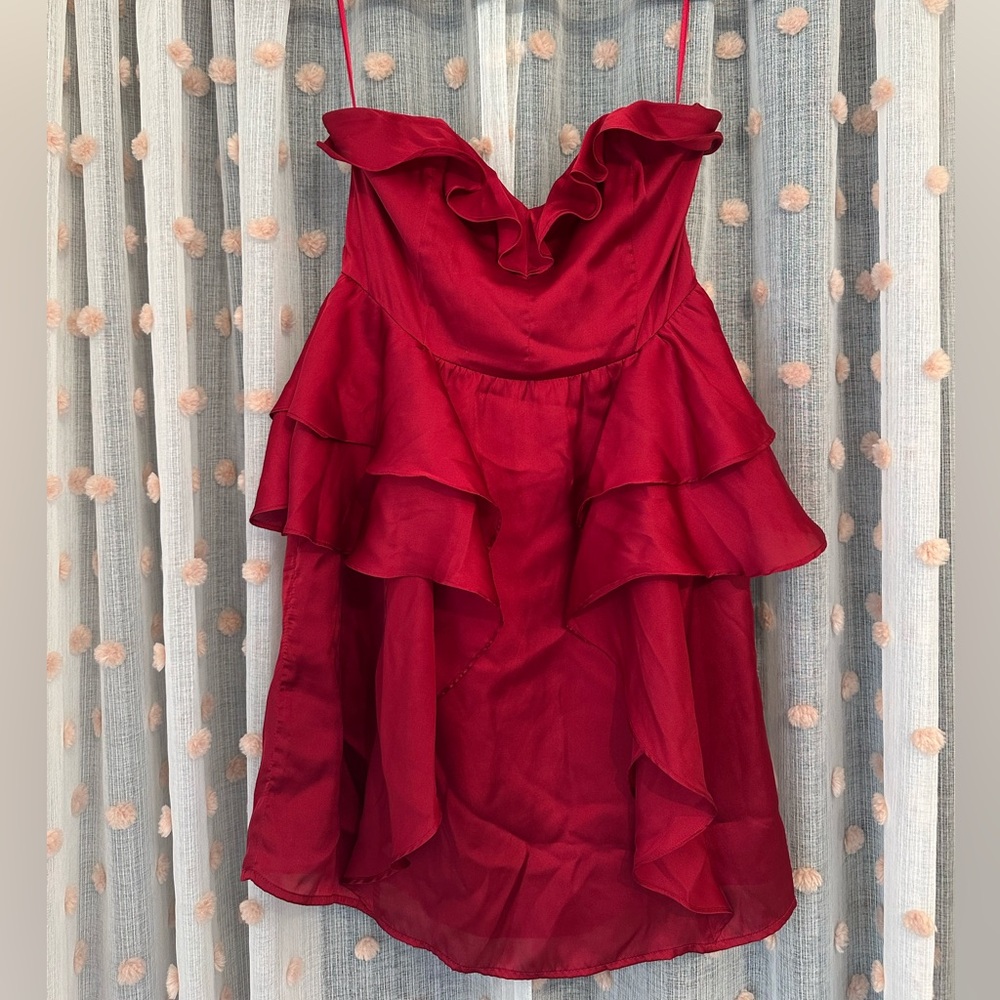 AE red ruffle strapless dress